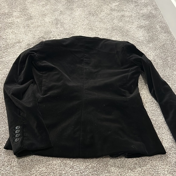 H&am Black Velvet Blazer - Picture 5 of 5